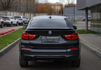Подержанный автомобиль BMW X4 2015 года (6 фото)