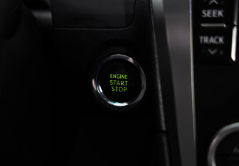 Подержанный автомобиль Toyota Camry Sedan 2011 года (16 фото)