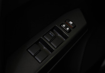 Подержанный автомобиль Toyota RAV4 2018 года (18 фото)