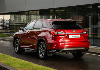Подержанный автомобиль Lexus RX 2018 года (8 фото)