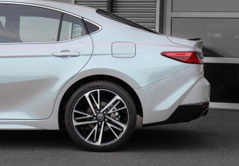 Новый Toyota Camry Sedan 2025 (16 фото)