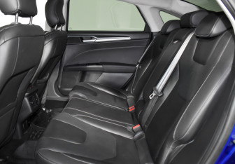 Подержанный автомобиль Ford Mondeo Sedan 2016 года (13 фото)