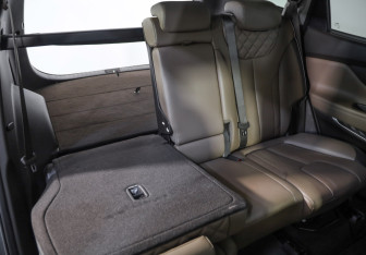 Подержанный автомобиль Hyundai Santa Fe 2022 года (34 фото)