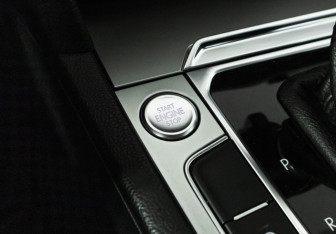 Подержанный автомобиль Volkswagen Passat Wagon 2019 года (18 фото)