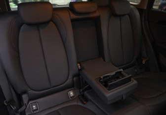 Подержанный автомобиль BMW X1 2018 года (24 фото)