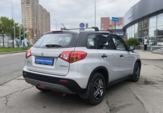 Подержанный автомобиль Suzuki Vitara 2016 года (4 фото)