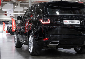 Подержанный автомобиль Land Rover Range Rover Sport 2019 года (10 фото)