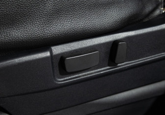 Подержанный автомобиль Mitsubishi Outlander 2012 года (19 фото)