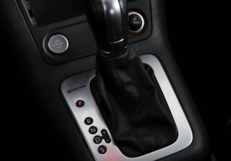 Подержанный автомобиль Volkswagen Tiguan 2015 года (17 фото)