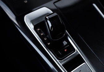 Подержанный автомобиль Wey Coffee 01 2023 года (19 фото)