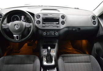 Подержанный автомобиль Volkswagen Tiguan 2014 года (14 фото)