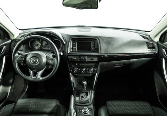Подержанный автомобиль Mazda CX-5 2012 года (13 фото)