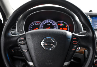 Подержанный автомобиль Nissan Teana 2011 года (16 фото)