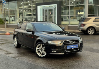 Подержанный автомобиль Audi A4 Sedan 2015 года (3 фото)