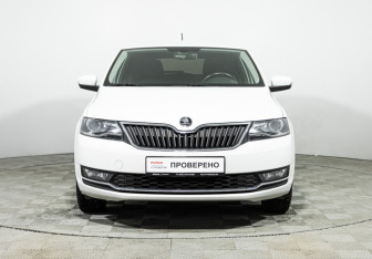 Подержанный автомобиль Skoda Rapid Liftback 2018 года (2 фото)