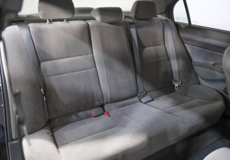 Подержанный автомобиль Honda Civic Sedan 2008 года (19 фото)