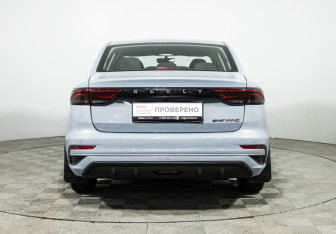 Подержанный автомобиль Geely Emgrand 2023 года (6 фото)
