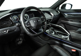 Подержанный автомобиль Geely Tugella 2022 года (11 фото)