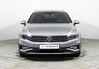 Подержанный автомобиль Volkswagen Passat Wagon 2020 года (2 фото)