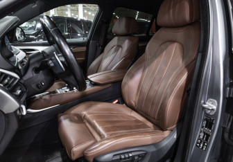 Подержанный автомобиль BMW X6 2017 года (17 фото)