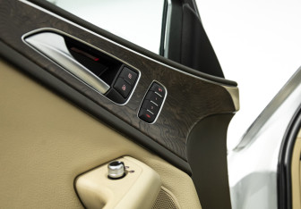 Подержанный автомобиль Audi A6 Sedan 2012 года (19 фото)