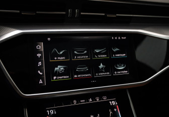 Подержанный автомобиль Audi A7 2020 года (14 фото)