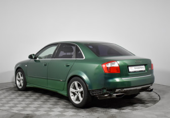Подержанный автомобиль Audi A4 Sedan 2001 года (7 фото)