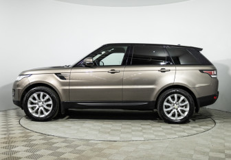 Подержанный автомобиль Land Rover Range Rover Sport 2016 года (8 фото)