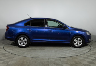 Подержанный автомобиль Skoda Rapid Liftback 2018 года (4 фото)