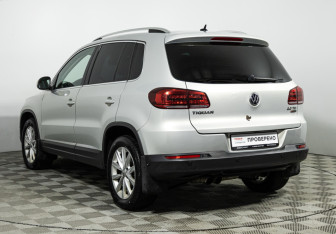 Подержанный автомобиль Volkswagen Tiguan 2016 года (7 фото)