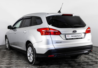Подержанный автомобиль Ford Focus Wagon 2018 года (7 фото)
