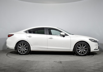 Подержанный автомобиль Mazda 6 Sedan 2020 года (4 фото)