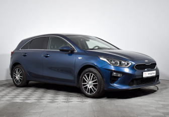 Подержанный автомобиль Kia Ceed Hatchback 2018 года (3 фото)