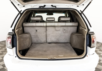 Подержанный автомобиль Lexus RX 2002 года (19 фото)