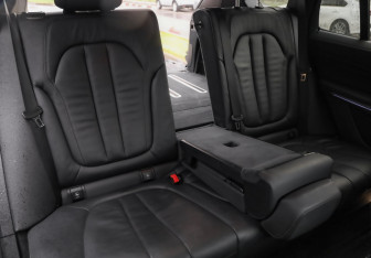 Подержанный автомобиль BMW X5 2019 года (34 фото)