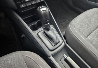 Подержанный автомобиль Skoda Rapid Liftback 2022 года (15 фото)