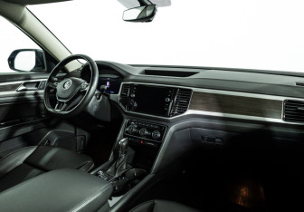 Подержанный автомобиль Volkswagen Teramont 2018 года (9 фото)