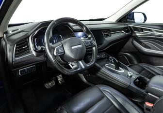 Подержанный автомобиль Haval F7 2020 года (11 фото)