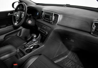 Подержанный автомобиль Kia Sportage 2018 года (13 фото)