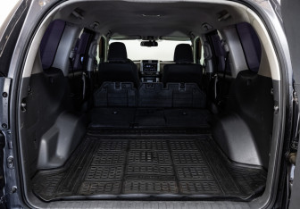 Подержанный автомобиль Toyota Land Cruiser Prado 2013 года (29 фото)