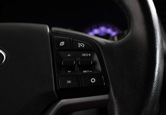 Подержанный автомобиль Hyundai Tucson 2016 года (12 фото)