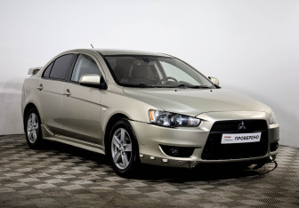 Подержанный автомобиль Mitsubishi Lancer Sedan 2008 года (3 фото)