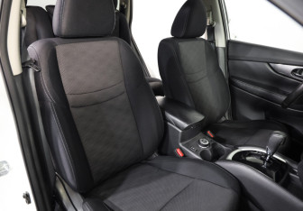 Подержанный автомобиль Nissan X-Trail 2018 года (22 фото)