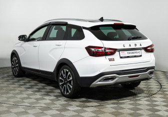 Подержанный автомобиль LADA (ВАЗ) Vesta Wagon 2024 года (7 фото)