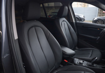 Подержанный автомобиль BMW X1 2018 года (22 фото)