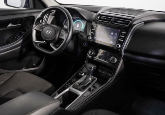 Подержанный автомобиль Hyundai Creta 2021 года (9 фото)