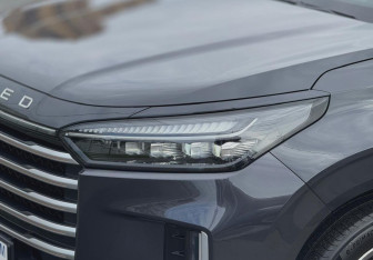 Подержанный автомобиль Exeed VX 2023 года (32 фото)