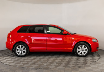 Подержанный автомобиль Audi A3 Hatchback 2008 года (4 фото)