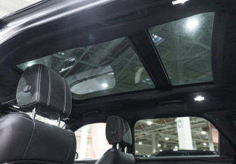 Подержанный автомобиль Land Rover Range Rover Velar 2019 года (27 фото)