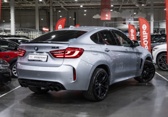 Подержанный автомобиль BMW X6 M 2017 года (8 фото)